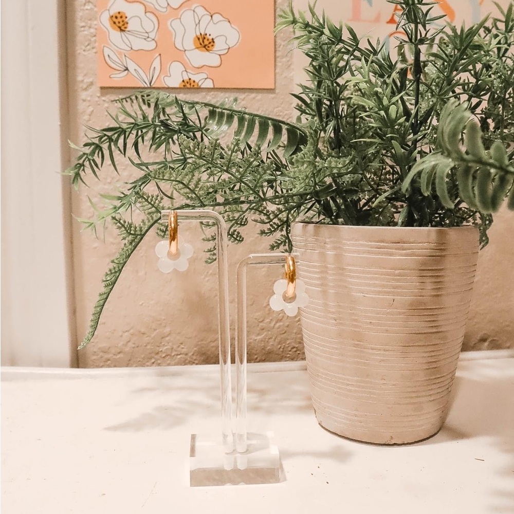White crystal flower huggie